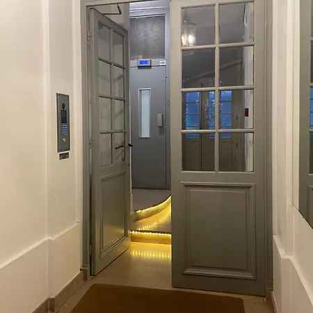 Appartamento Prince's Terrace 2 Bdr Bth Ac Lift Terrace Garage Odéon Luxembourg Parigi