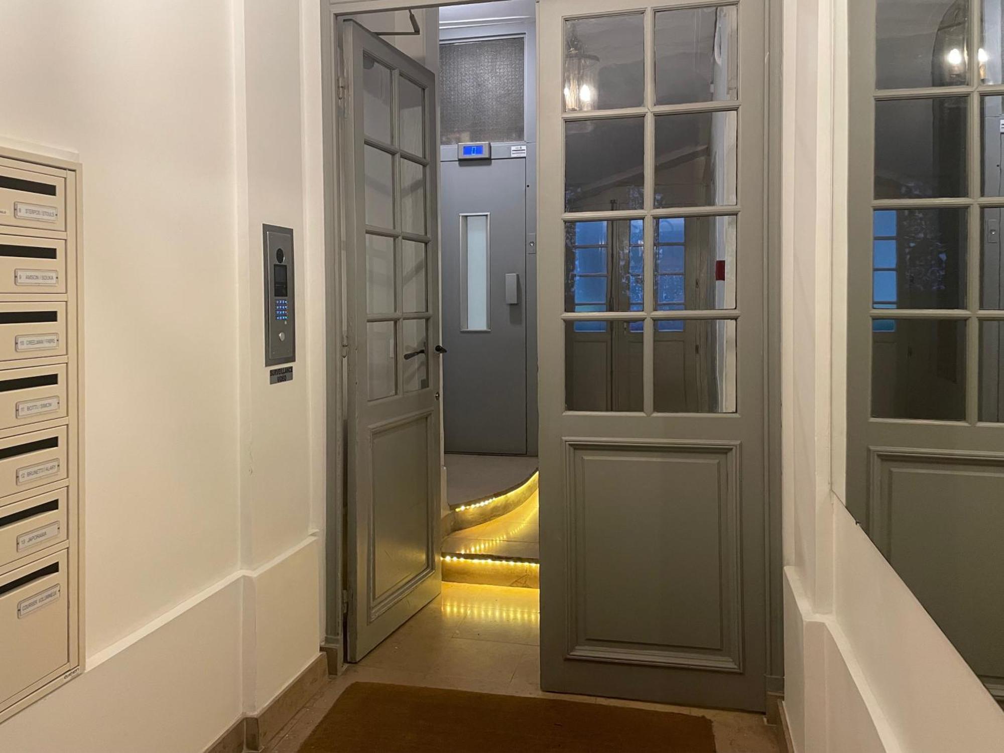 Appartamento Prince's Terrace 2 Bdr Bth Ac Lift Terrace Garage Odéon Luxembourg Parigi