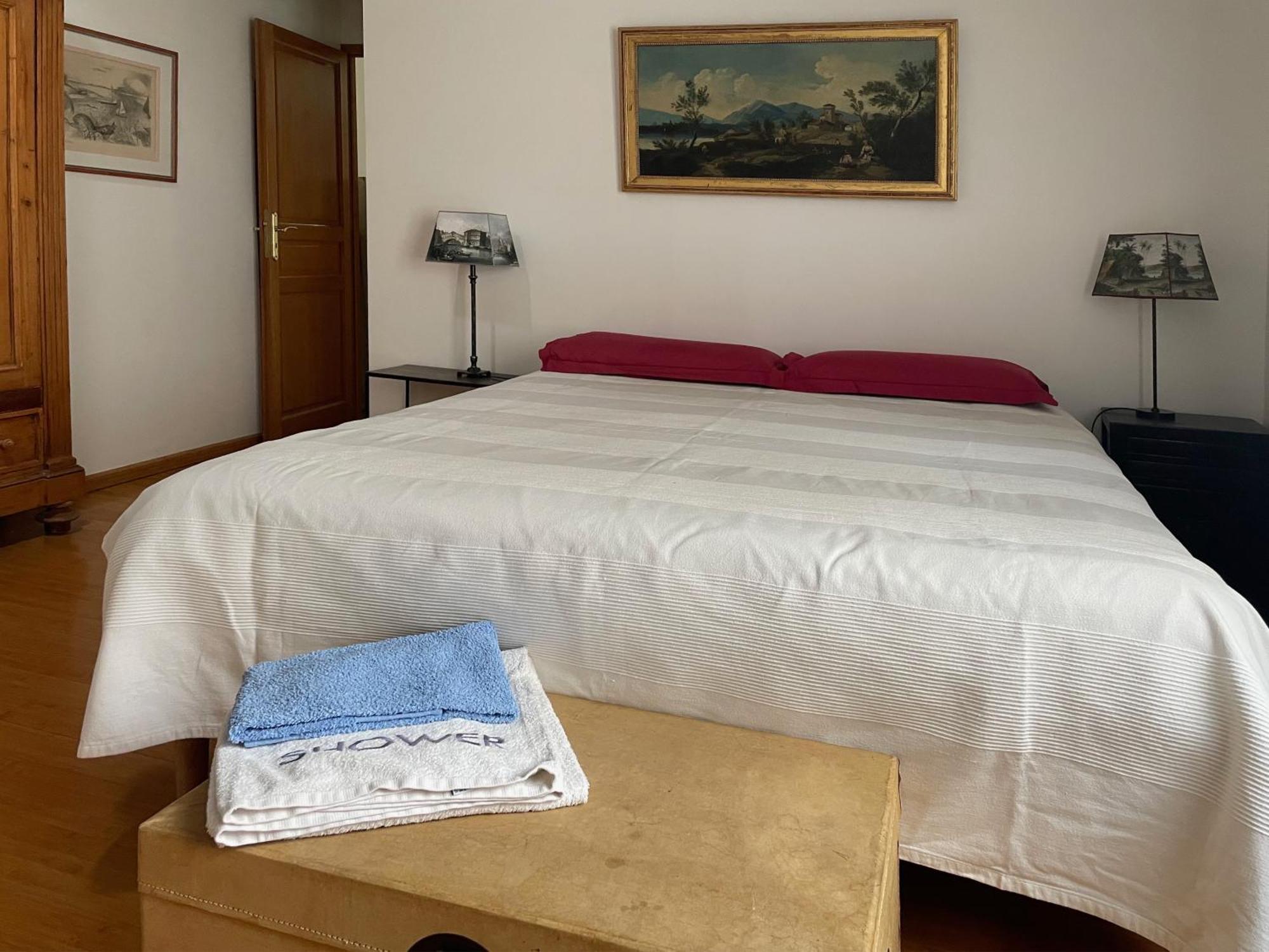 Appartamento 2 E Bagni Aria Condizionata Ascensore Garage Odeon *